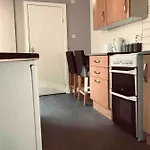 Bright One Bed Apartment