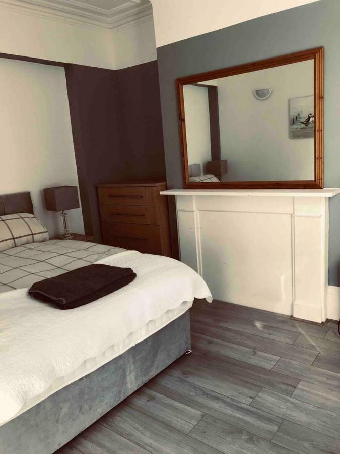 Bright One Bed Apartment *